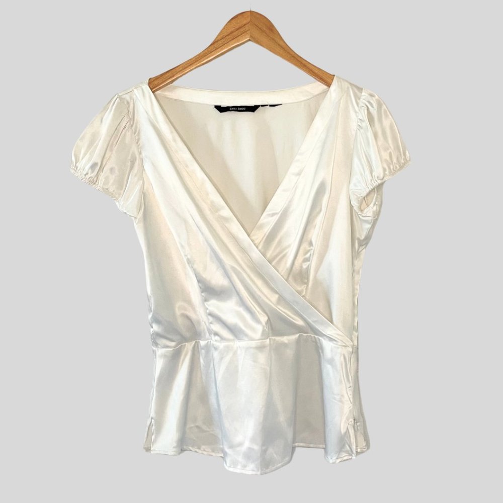 Zara Off-White, V-Neck Top w/Puff-Sleeves & Peplum Wai…